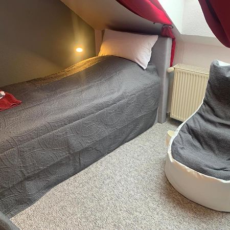 Elberadweg VIP Lounge: Riverside Comfort with Netflix & E-bike Station Wittenberge Exterior photo